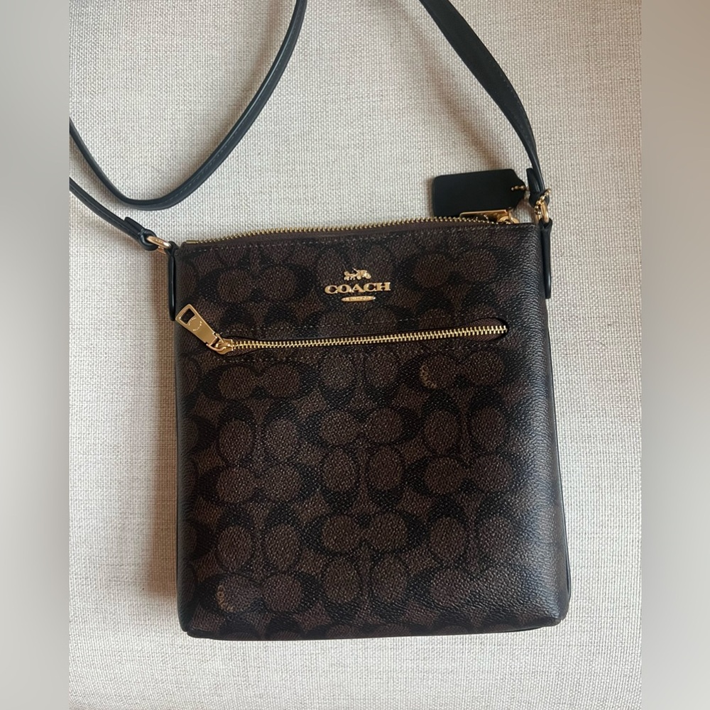 New Coach Signature Brown and Gold Crossbody Bag - Picture 3 of 6